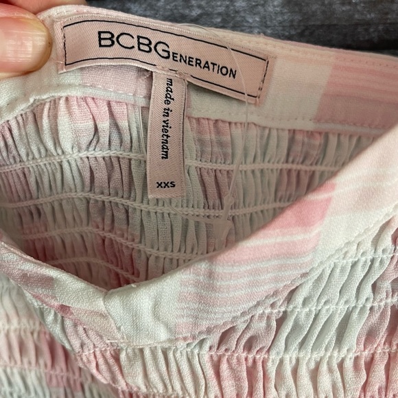 BCBG SMOCKED DRESS - Picture 4 of 6